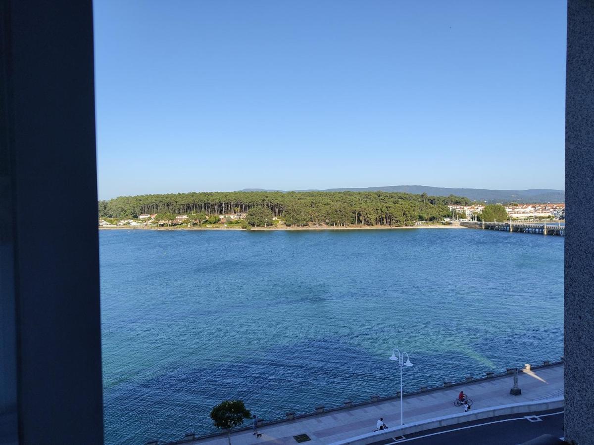 O Grove Centro Con Vistas A La Toja Parking Apartment ภายนอก รูปภาพ